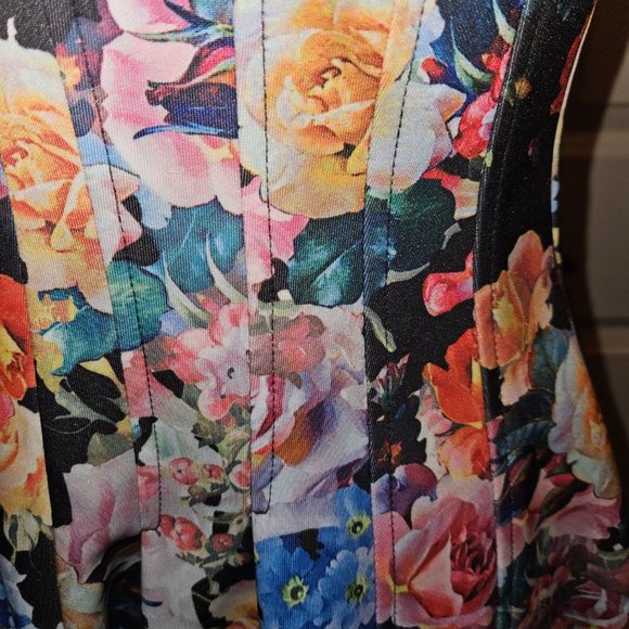 Betsey Johnson Floral Zip Up Dress - Picture 6 of 6